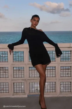 BOWIE BLACK LONG SLEEVE KNIT TOP
