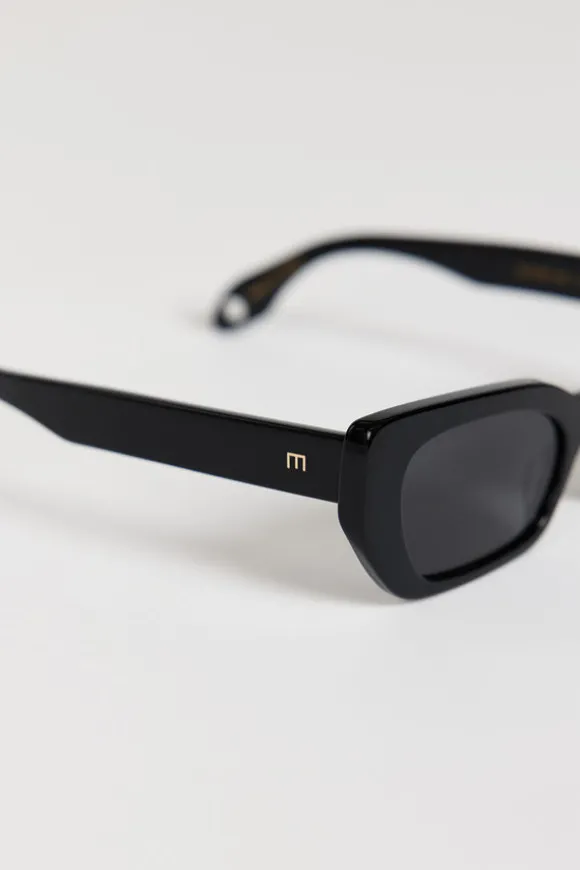 ELISA JOHNSON COOKIE IN GLOSS BLACK SUNGLASSES