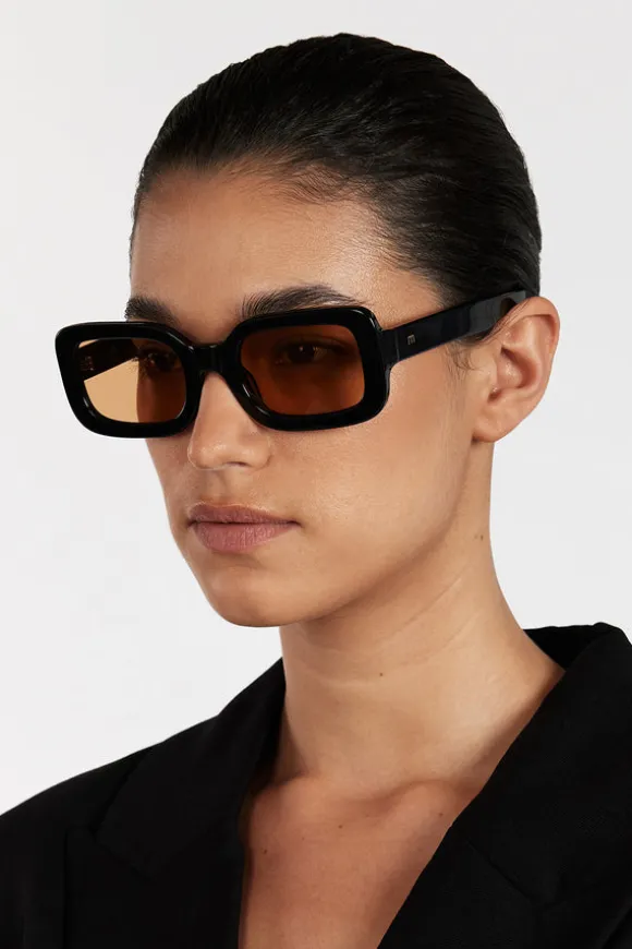 ELISA JOHNSON LEXI GLOSS BLACK LIGHT BROWN LENS SUNGLASSES