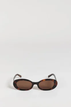ELISA JOHNSON LYRIC LEIGH IN BROWN TORTOISE SUNGLASSES