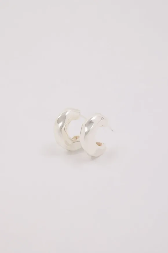 F+H SILVER HAMMERED CHUBBY HOOPS