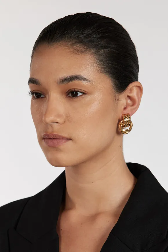 HEAVEN MAYHEM MINI KNOT GOLD EARRING
