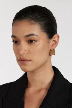 HEAVEN MAYHEM RIBBED GOLD EARRING