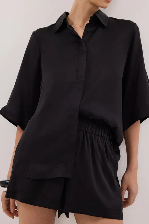 ISLA BLACK SILK SHORT