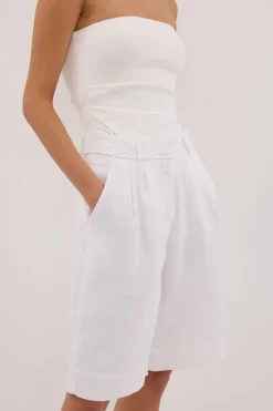 KAYLA WHITE LINEN BERMUDA SHORT