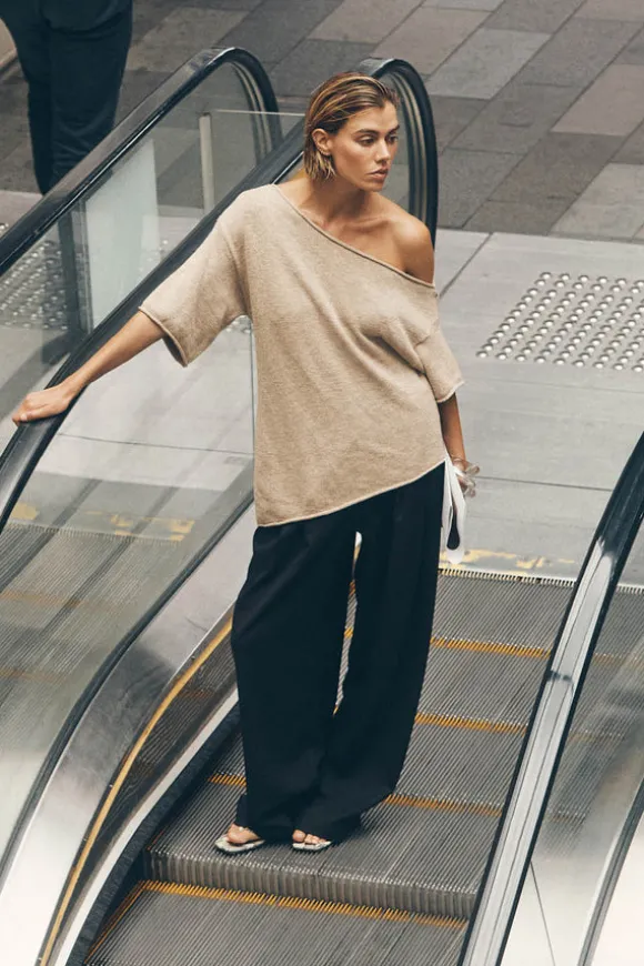 RICK NATURAL ASYM KNIT TOP
