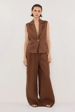 SELAH FONDANT LINEN SLEEVELESS VEST