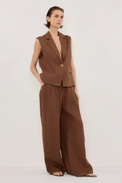 SELAH FONDANT LINEN SLEEVELESS VEST
