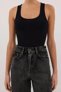THEO BLACK TANK