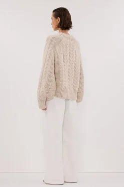 TOM CHALK CABLE KNIT CARDIGAN