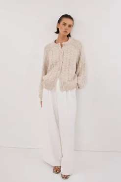 TOM CHALK CABLE KNIT CARDIGAN
