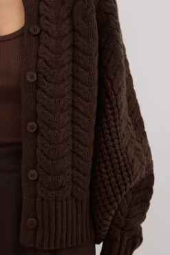 TOM CHOC CABLE KNIT CARDIGAN