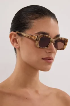 VELVET CAN CARAMEL TORT GOLDEN ERA SUNGLASSES